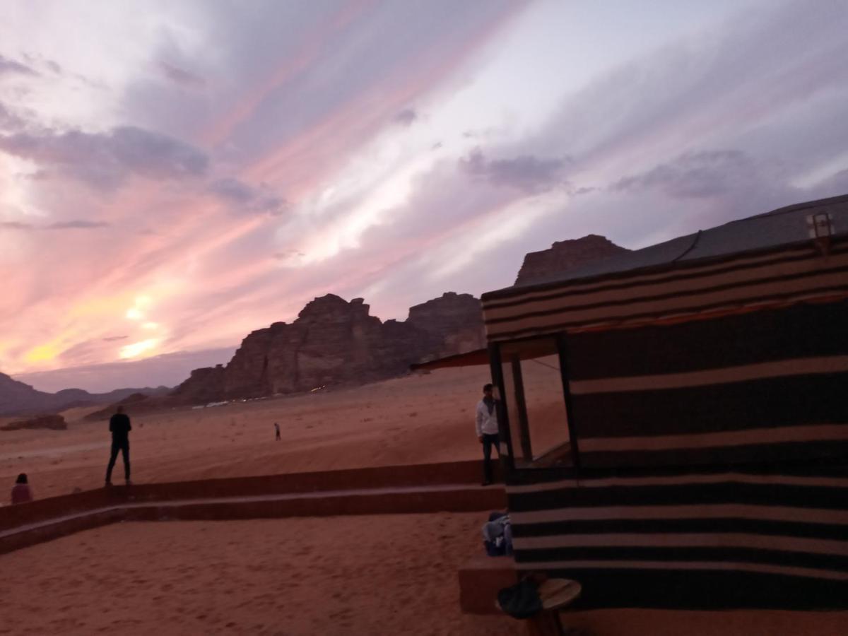 Rum Moon Luxury Camp 瓦迪拉姆 外观 照片